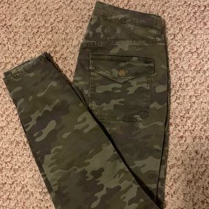 Medina Camo Skinny Jegging